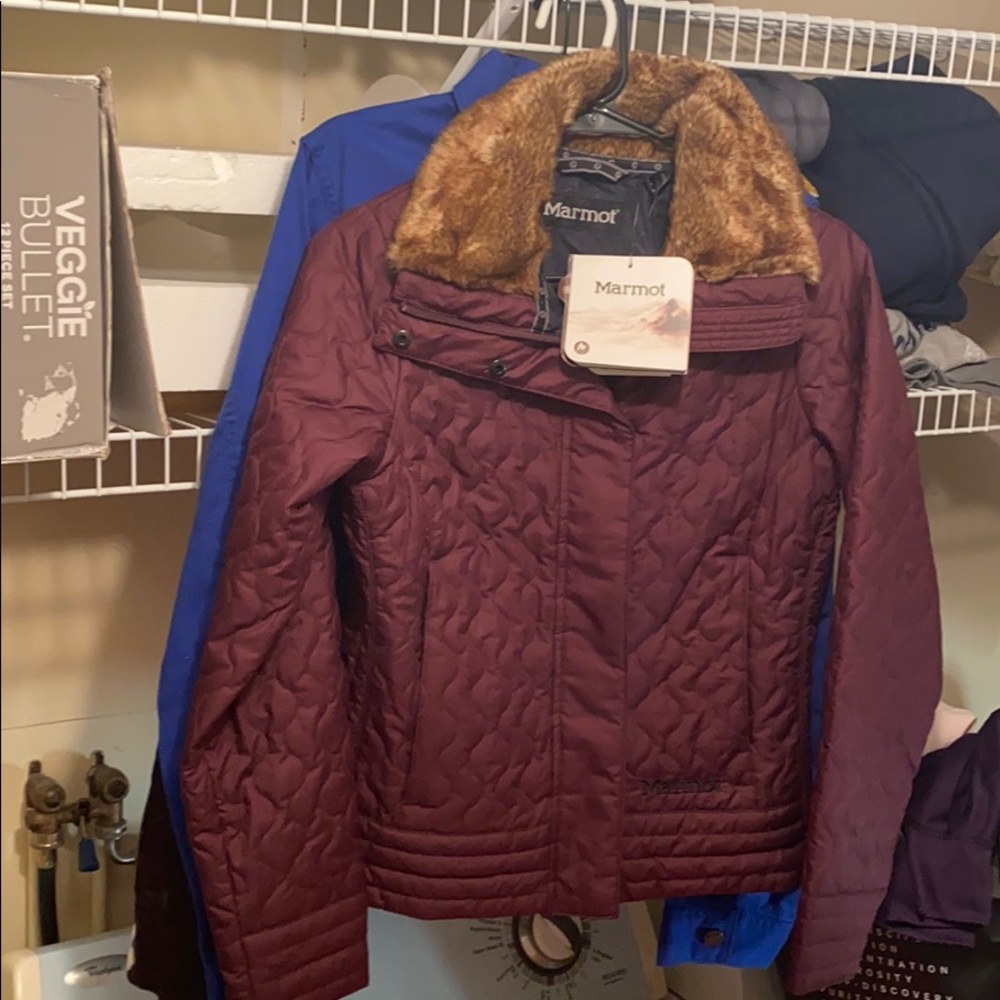 BRAND NEW W TAGS SIZE SMALL